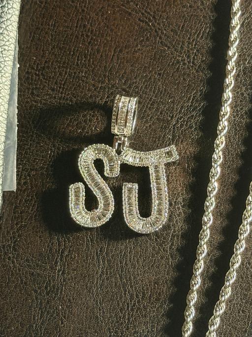 Buy & Sell Holland Park West London - Photos for Adamans custom brush font pendant