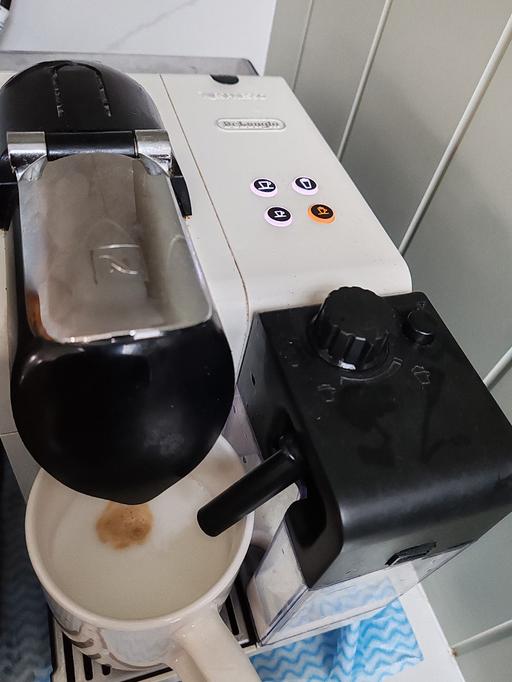 Buy & Sell Chadwell Heath Redbridge - Photos for Nespresso coffee machine De Longhi
