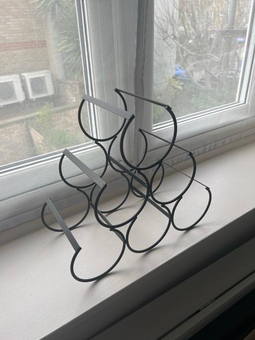 Buy & Sell Westferry East London - Photos for Metal wine rack