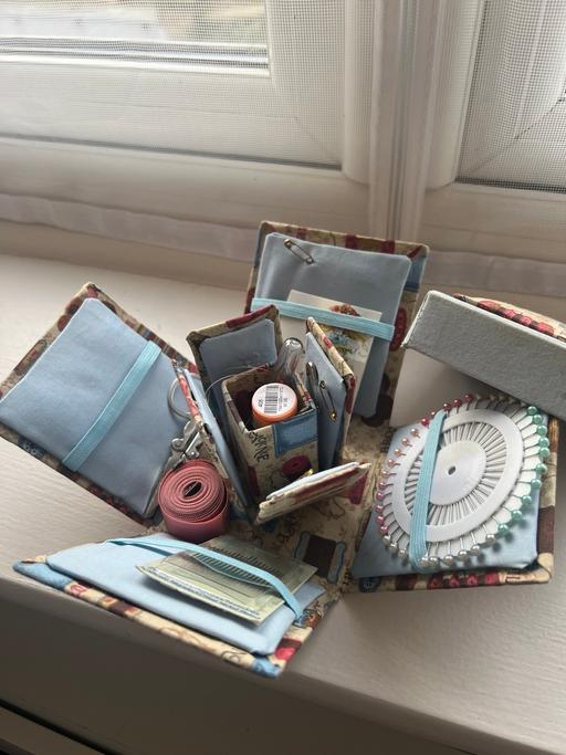 further learning Heron Quays East London - Photos for Fold-out sewing kit with accessories