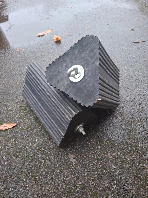 Vehicles Rednal Birmingham - Photos for wheel chocks