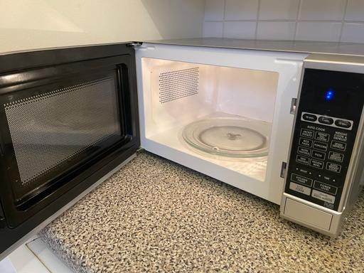 Buy & Sell Old Kent Road South East London - Photos for Sharp R26SLM microwave - reliable, clean