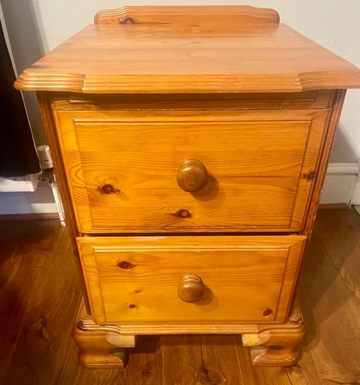 Buy & Sell Stoneycroft Liverpool - Photos for Solid pine bedside