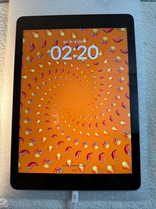 Buy & Sell Kingsbury North West London - Photos for Ipad 6the gen 2018 wifi model 32GB storage
