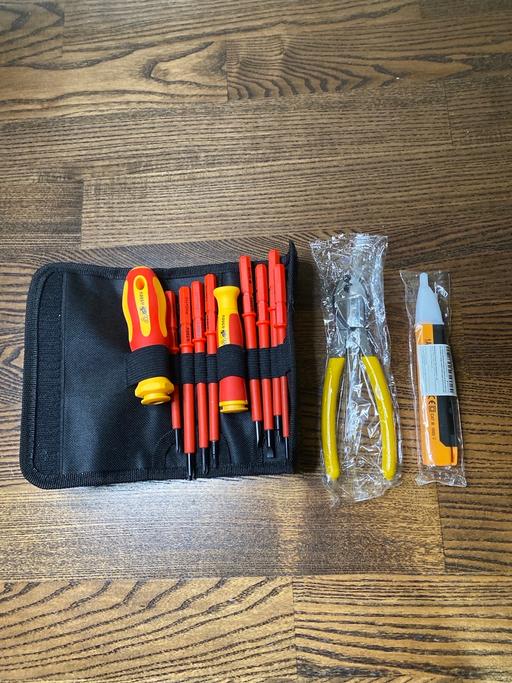Buy & Sell Oxford Circus Central London - Photos for Electrician Insulated Tool Set – New