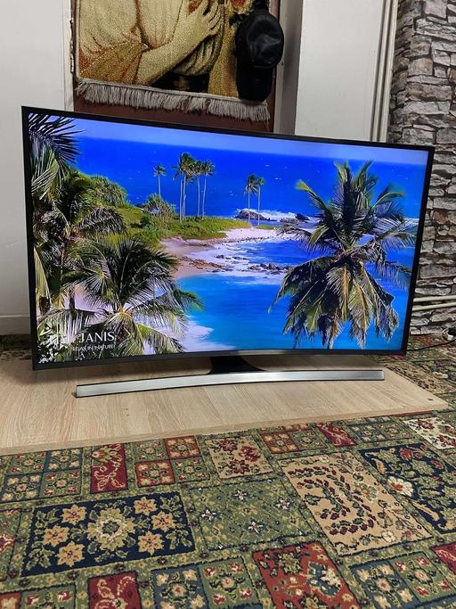 Buy & Sell French Walls Sandwell - Photos for 4k 50 inches Samsung smart tv i can deliver