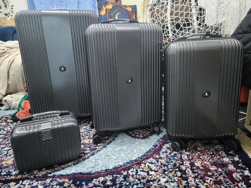 Buy & Sell Small Heath Birmingham - Photos for 4 piece luggage set