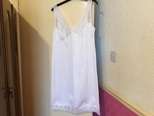 Buy & Sell Woodcross Wolverhampton - Photos for Ladies New No Tags Under Skirt Size 16