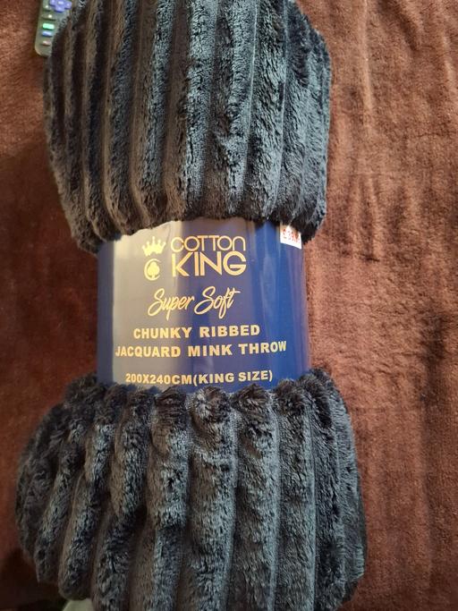 Buy & Sell Woodsetton Dudley - Photos for THROW