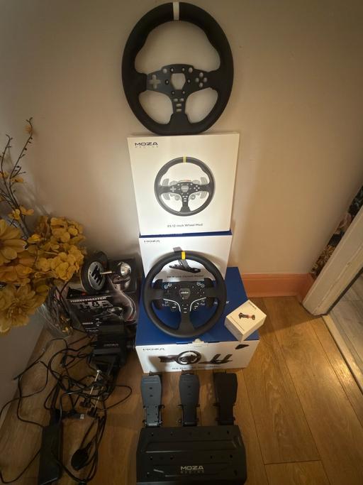 Buy & Sell Edmonton North London - Photos for MOZA R5 With mods custom