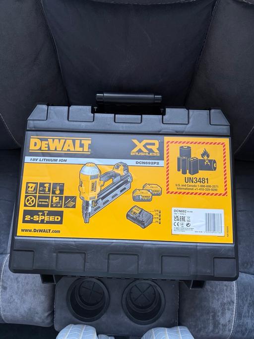 Buy & Sell Edgbaston Birmingham - Photos for DeWalt DCN692P2-GB First Fix Nail Gun New.