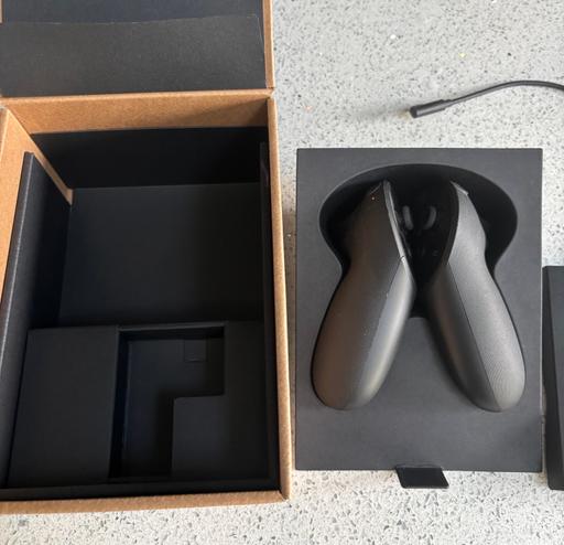 Buy & Sell Lambeth South East London - Photos for Meta Quest Touch Pro Controllers