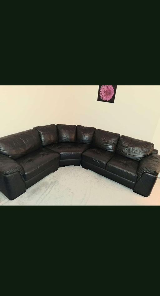Buy & Sell Odiham Hart - Photos for GENUINE LEATHER SOFA SET
