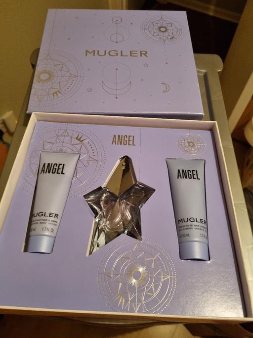 Buy & Sell Grangemouth Falkirk - Photos for perfume