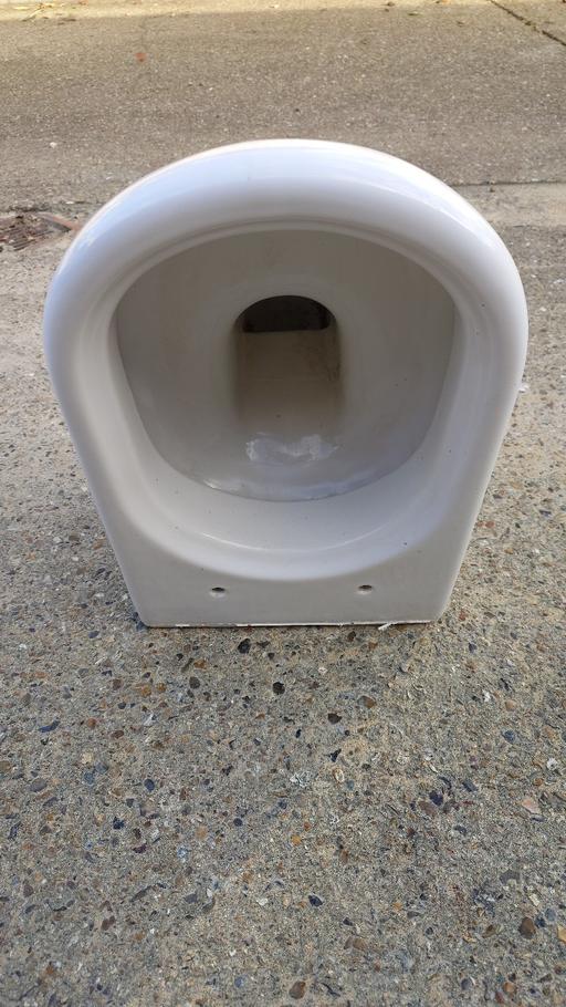 Buy & Sell Brondesbury North West London - Photos for wall hung toilet