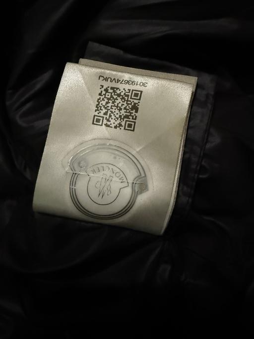 Buy & Sell West Kensington West London - Photos for Moncler Maya Glossy Down Puffer Hooded Jacket