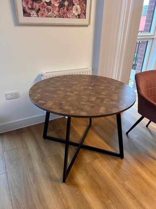Buy & Sell Nine Elms South West London - Photos for Table set