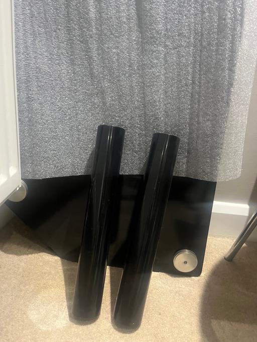 Buy & Sell Lye Dudley - Photos for Black TV Glass Unit