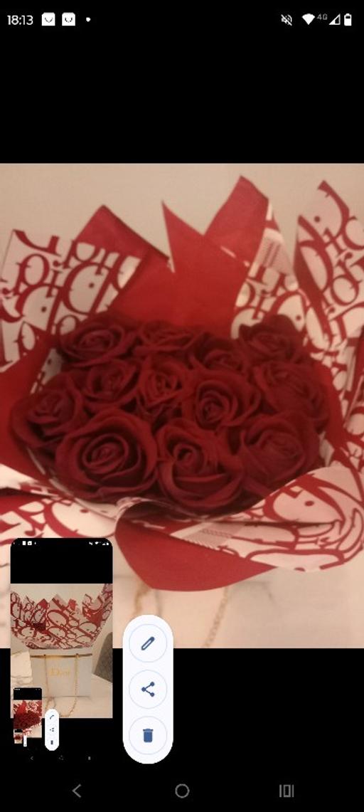 Buy & Sell Darlington Darlington - Photos for artificial forever roses in gift bag and wrap