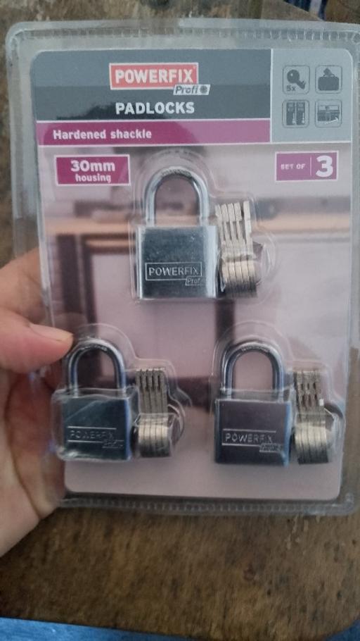 Buy & Sell Falconwood South East London - Photos for powerfix Profi pack of 3 padlocks