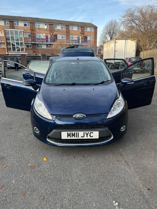 Vehicles Nunhead South East London - Photos for 2011 Ford Fiesta