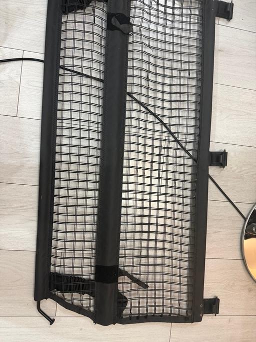 Vehicles Grahame Park North West London - Photos for Dog guard for BMW x5 2001-2007