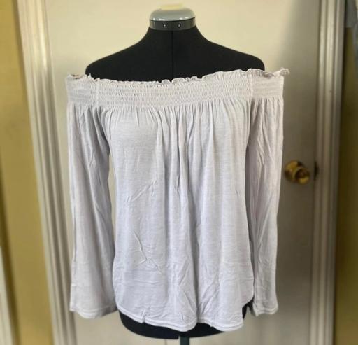 Buy & Sell Colliers Wood South West London - Photos for Off the shoulder top