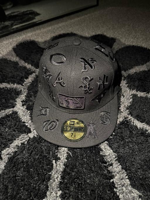 Buy & Sell Badshot Lea Waverley - Photos for New Era Fitted cap, size 7 1/8