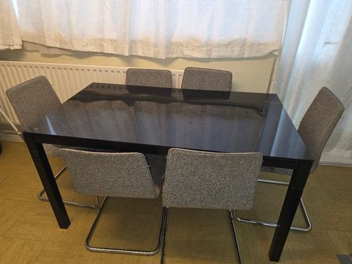 Buy & Sell Peckham South East London - Photos for Dining table and chairs