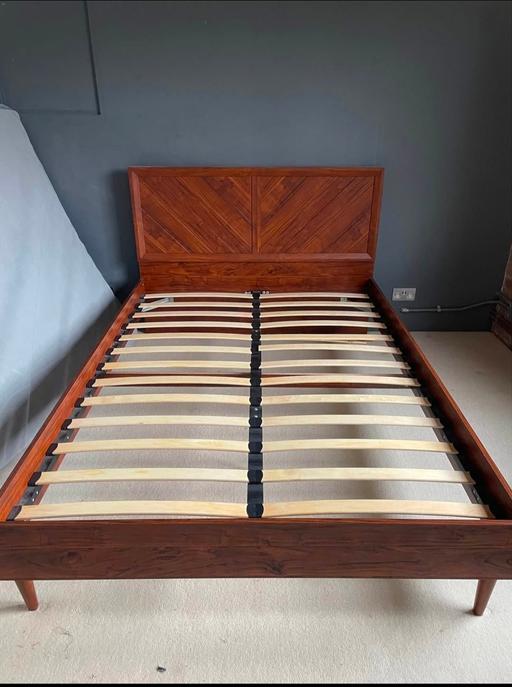 Buy & Sell Loughton Epping Forest - Photos for (can deliver) Wooden Double bed frame