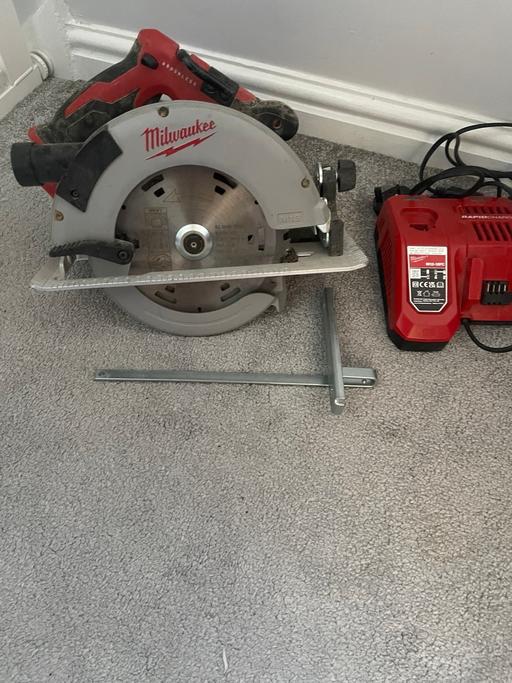 Buy & Sell Cutsyke Wakefield - Photos for Circular saw