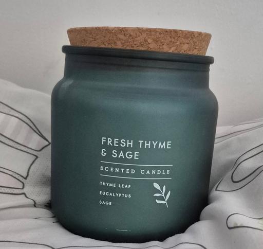 Buy & Sell Ocker Hill Sandwell - Photos for fresh thyme & sage large scented candle