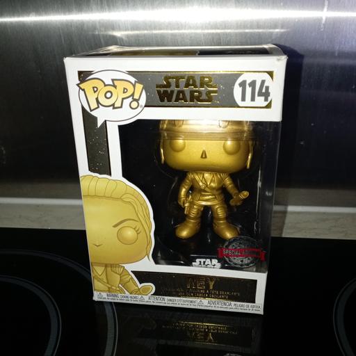 Buy & Sell Waltham Forest East London - Photos for Star wars REY Gold Funko Pop special edition