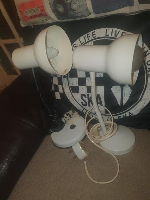 Buy & Sell Gornal Wood Dudley - Photos for 2 Vintage Looking Adjustable Lamps, Good Cond