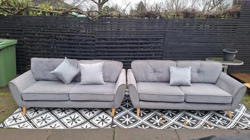 Buy & Sell Wednesfield Wolverhampton - Photos for Grey Plush Velvet Sofas..3+3
