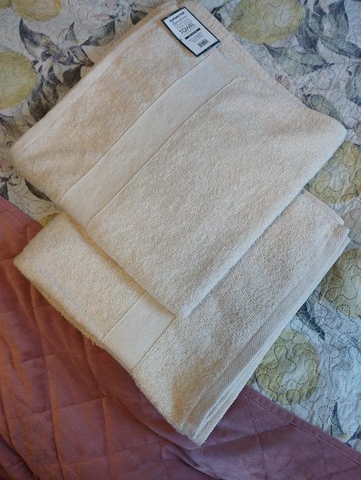 Buy & Sell Purfleet-on-Thames Thurrock - Essex - Photos for 2 New Egyptian cotton bath towels