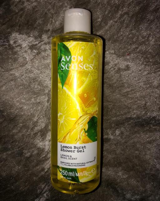 Buy & Sell Stow Heath Wolverhampton - Photos for Avon shower gel