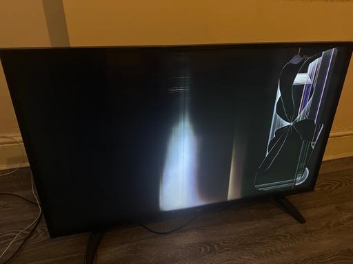 Buy & Sell Kingfisher Shopping Centre Redditch - Photos for Bush Tv (Broken Screen)