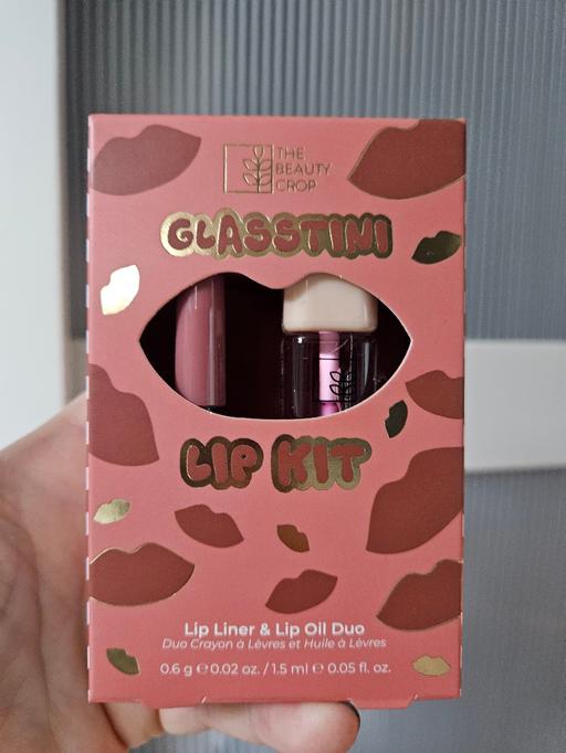 Buy & Sell Weston Point Halton - Photos for 🌟NEW🌟 THE BEAUTY CROP lip kit