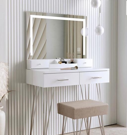 Buy & Sell Bradford Bradford - Photos for LED Vanity/dressing table with stool