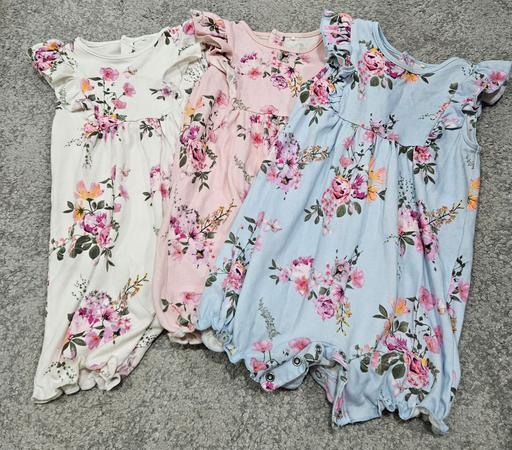 Buy & Sell Weston Point Halton - Photos for Age 2-3 NEXT romper bundle