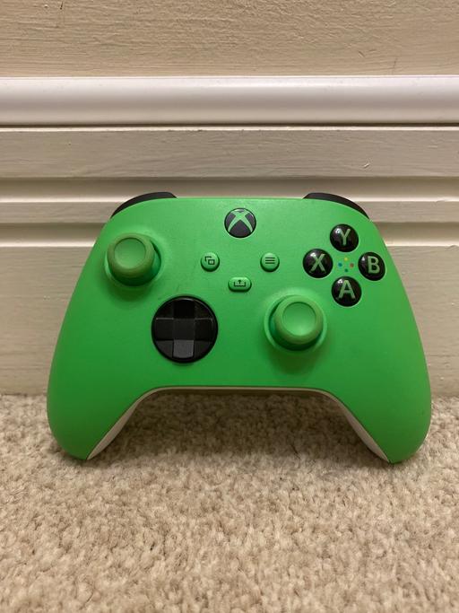 Buy & Sell Southfield Pendle - Photos for Xbox controller hardly been used