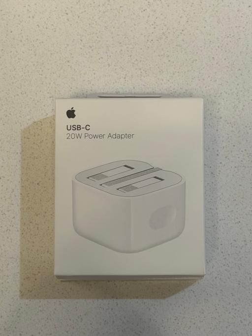 Buy & Sell Hutton Brentwood - Photos for Genuine Apple 20W USB-C Power Adapter