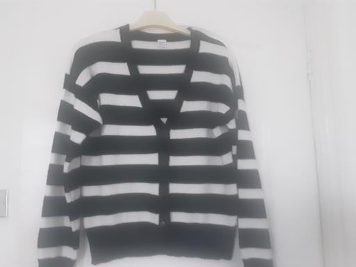 Buy & Sell Bolton-Upon-Dearne Barnsley - Photos for ladies/girls size XS soft cardigan