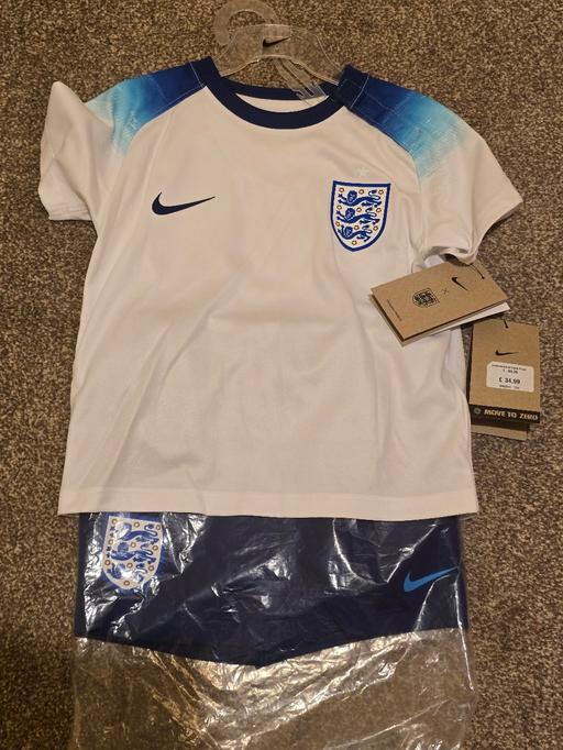 Buy & Sell Weoley Castle Birmingham - Photos for NEW 18-24 months Official England kit