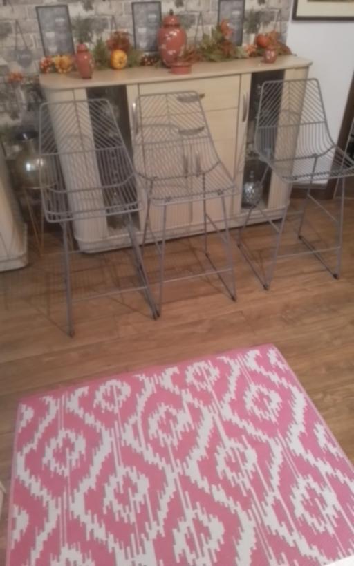 Buy & Sell Swinley Wigan - Photos for MODERN BAR CHAIRS