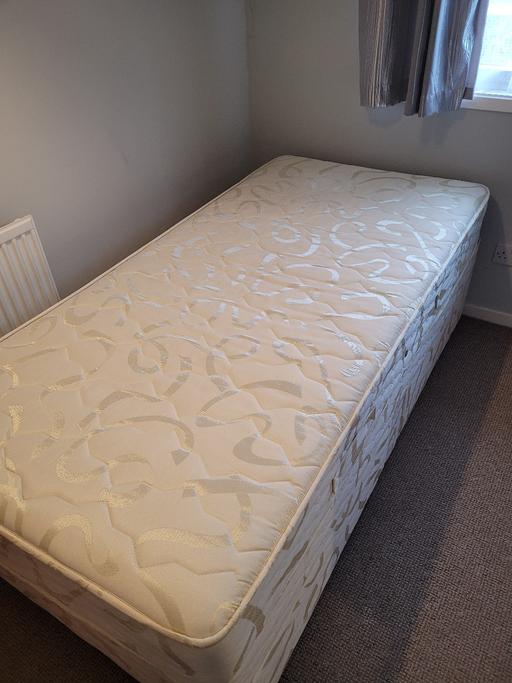 Buy & Sell Elstow Bedford - Photos for single divan bed 2 drawers nearly new