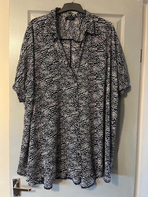 Buy & Sell Conisbrough Doncaster - Photos for Navy blue blouse size 22 button front