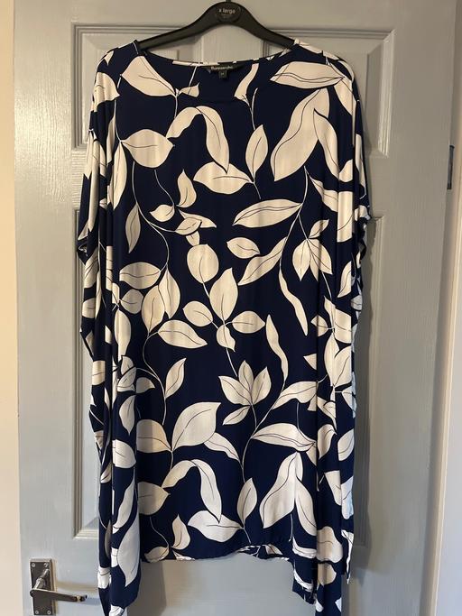 Buy & Sell Conisbrough Doncaster - Photos for Navy blue leaf design tunic size 24