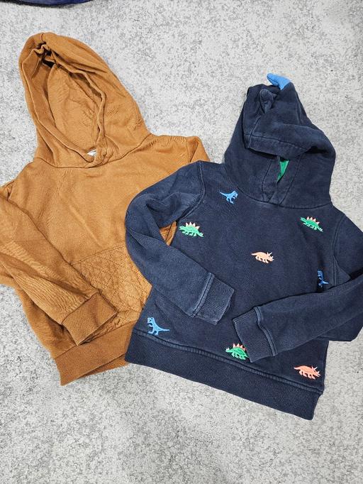 Buy & Sell Weston Point Halton - Photos for Age 2-3 hoody bundle